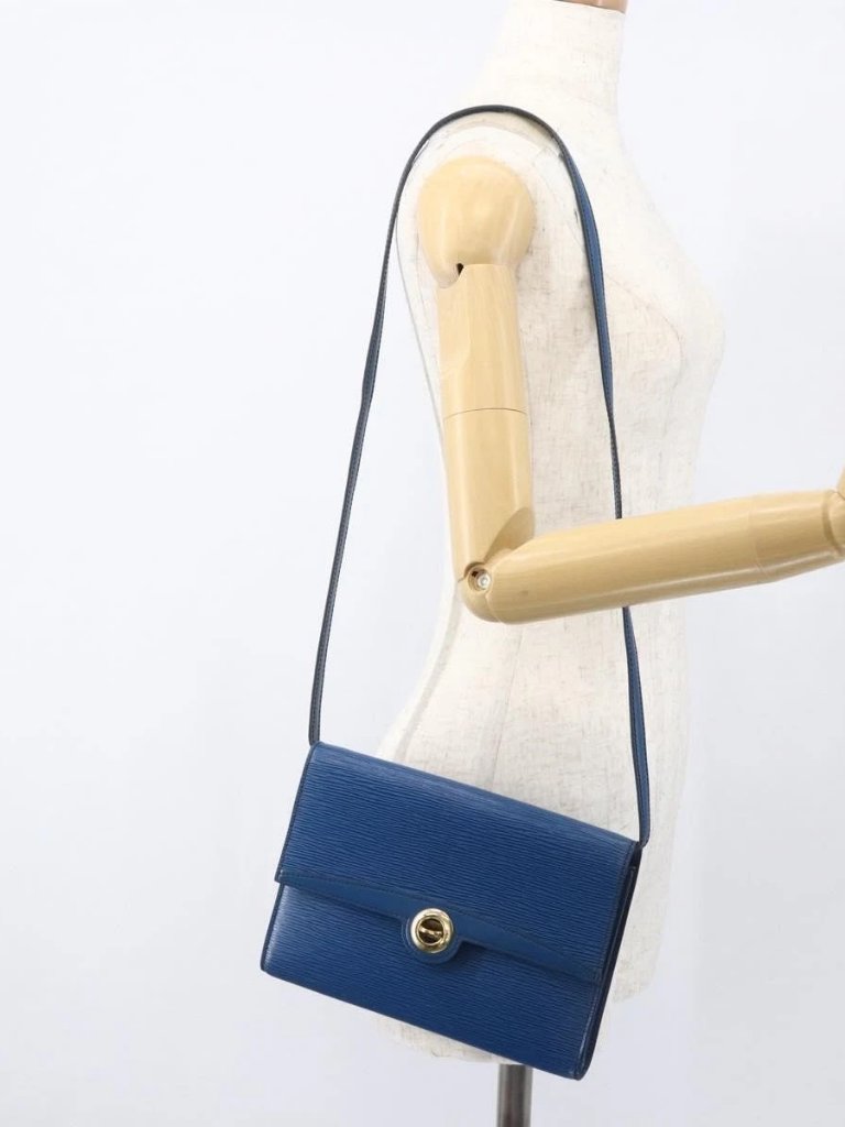 Louis Vuitton Epi Pochette Arche Shoulder Bag Blue M52575 Lv Auth Bs31907